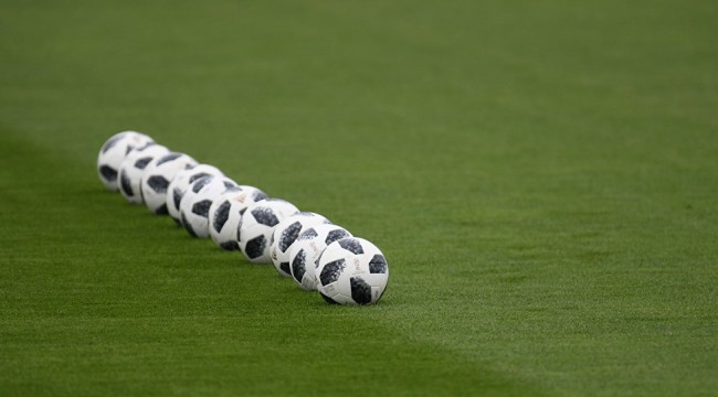 Maaşını alamayan futbolcuların 'hareketsizlik' protestosu 2 gole mâl oldu