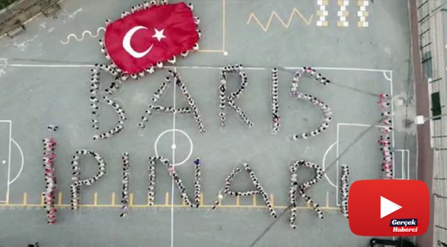 Öğrencilerden Mehmetçik’e dev koreografili destek