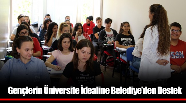 ÜNİVERSİTE YOLUDA 700 ÖĞRENCİYE DESTEK