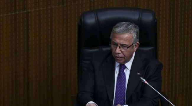 Yavaş: 10 bin lira maaş alan çaycı var