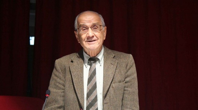 Anayasa Profesörü Mümtaz Soysal hayatını kaybetti