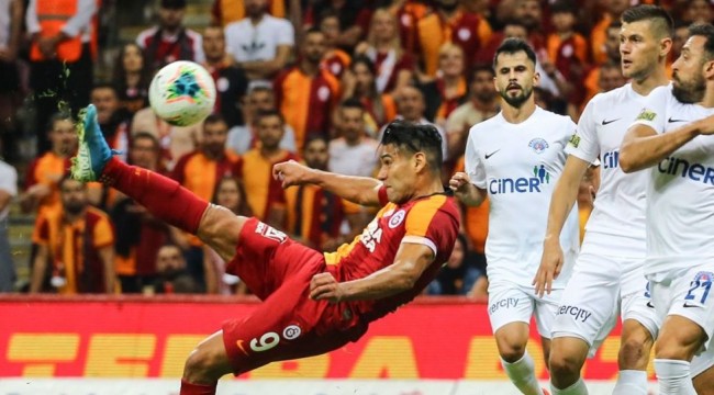 Futbolculara getirilecek yıllık yüzde 40 vergide yeni gelişme: 31 Ekim'den önce sözleşme yapanları kapsamayacak