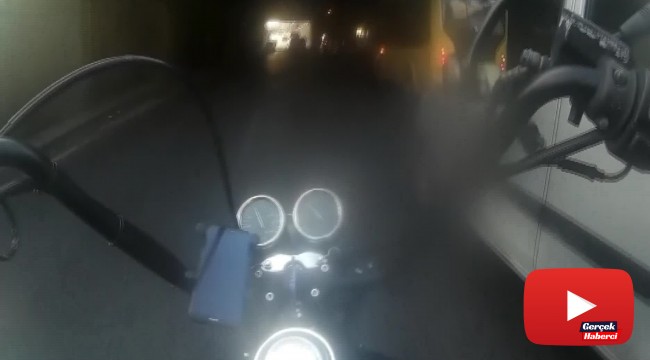 Motosikletliler, üzerilerine direksiyonu kıran sürücülere sert tepki gösterdi