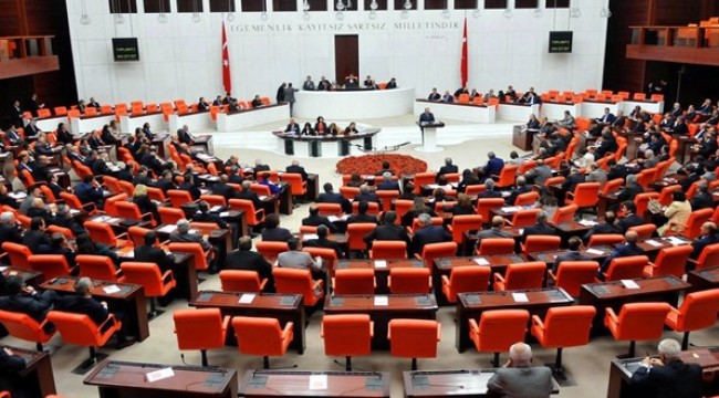 Partiler uzlaştı, Kenan Evren'in adı her yerden silinecek