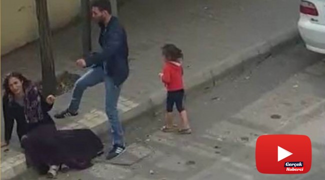 Sokak ortasında kadına şiddet!