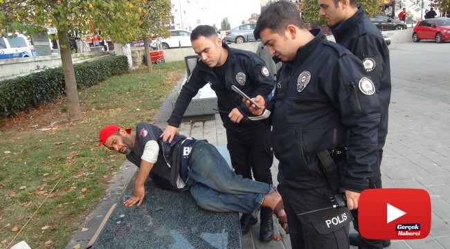Taksim'de alkollü şahıs kavga ettiği kağıt toplayıcısını bıçakladı