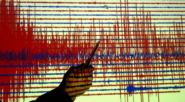 Yunanistan'da 6 büyüklüğünde deprem