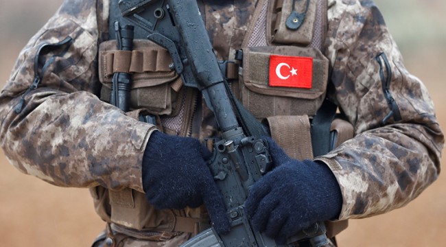 Afrin harekatında görevli 2 askere 'ilişik kesme' cezası