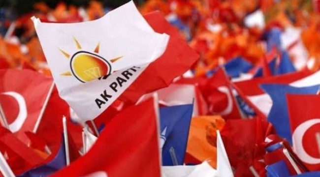 AK Parti'li 3 ilçe başkanı istifa etti