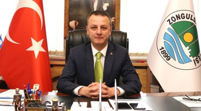 AK Parti’li belediye başkanı karton toplamayı yasakladı