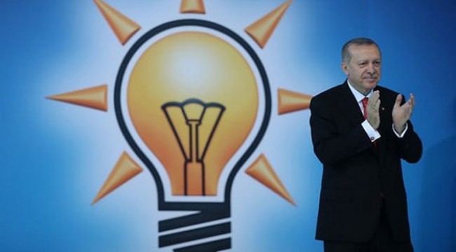 Bir ayda 57 bin üyesi AK Parti'den istifa etti