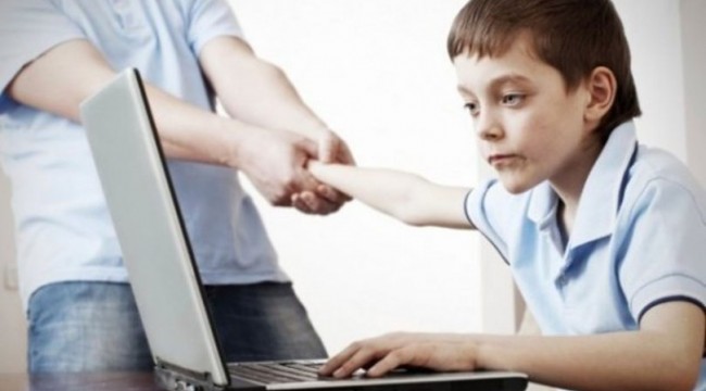 Çocukların internet kullanımına dikkat