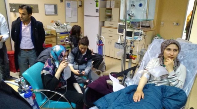 Çorum'da kız öğrenci yurdunda karbonmonoksit gazından zehirlenen 103 öğrenci hastaneye kaldırıldı