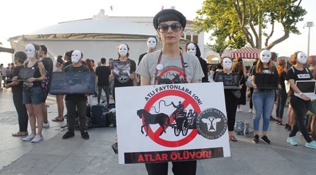 Cumhuriyet yazarı Zülal Kalkandelen serbest bırakıldı