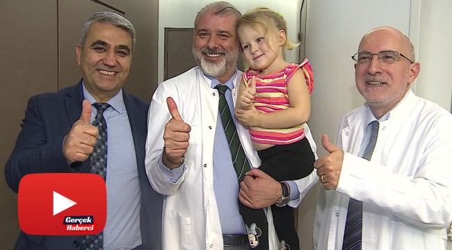 Eşini muayene ederken 3,5 yaşındaki kızında tümör tespit etti