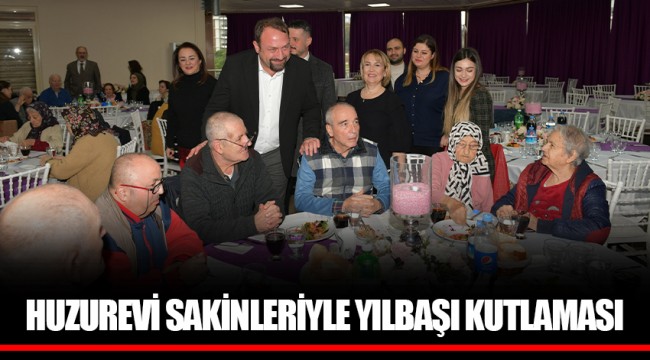 HUZUREVİ SAKİNLERİYLE YILBAŞI KUTLAMASI