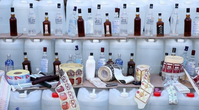 Sahte içki operasyonu: 6 tır dolusu malzeme ele geçirildi