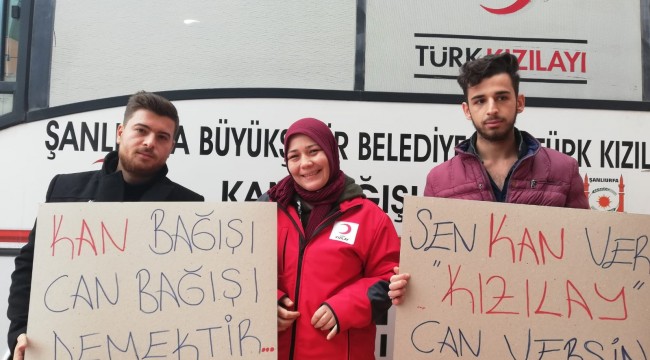 Üniversite öğrencilerinden kan bağışına yoğun katılım