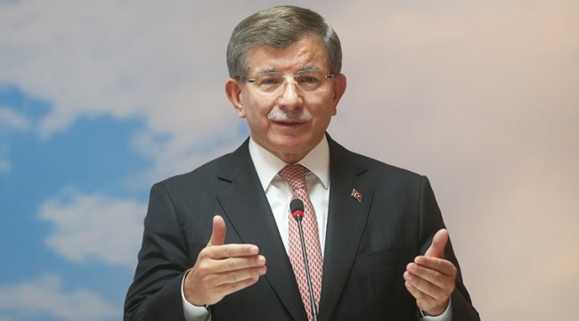'Yukarıdan talimat var' denilerek Ahmet Davutoğlu'nu Konya Günleri'ne davet etmediler iddiası