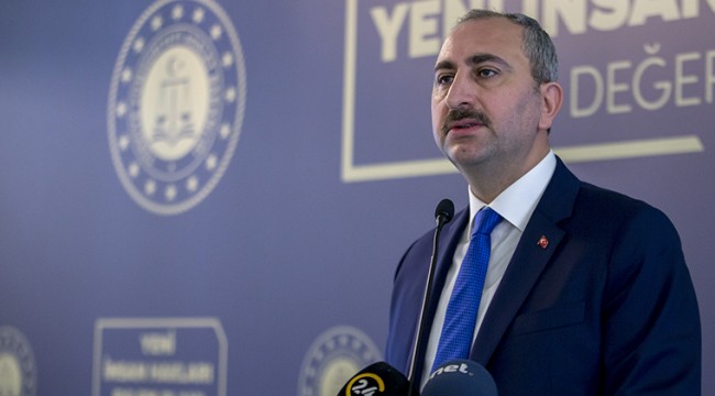 Adalet Bakanı Gül: Tarikatların yargıya sızmasına izin verilemez