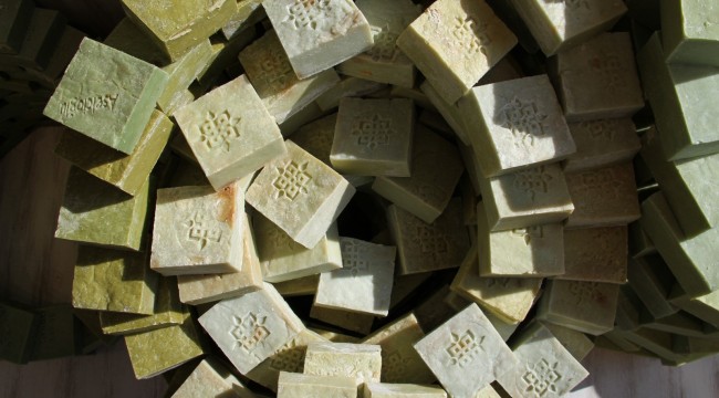 Bite karşı sabun üretti