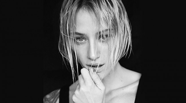 Didem Soydan&#039;dan takipçisine: Kötü bir haberim var, benimle seks yapmadan öleceksin