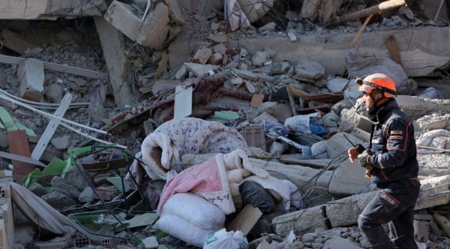 Elazığ merkez, Sivrice ve Maden'de 50 bina yıkıldı, 308 ağır hasarlı bina var
