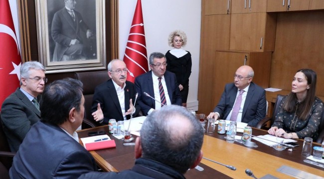 Kombassan Holding mağdurlarıyla görüşen Kılıçdaroğlu: 3 tane müteahhit batmasın diye dünyanın parasını verdiler