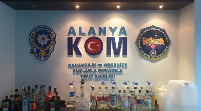 Alanya’da iki otele kaçak içki baskını