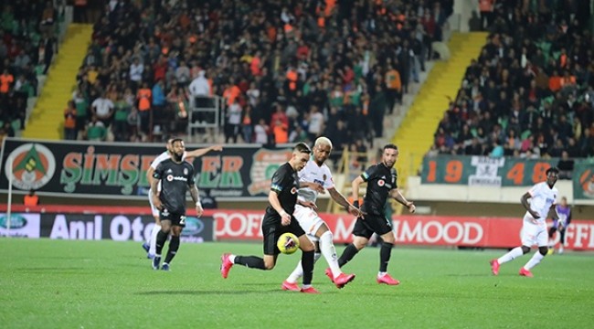 Beşiktaş zorlu deplasmanda Alanyaspor'u yendi