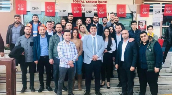 CHP Bayraklı Gençlik Kollarında Başkan Perişan