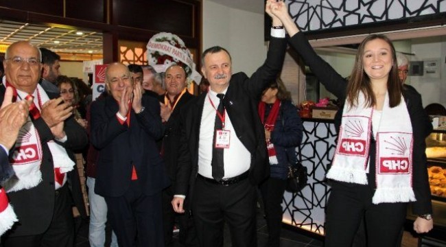 CHP Manisa 37. Olağan İl Kongresi coşkulu başladı