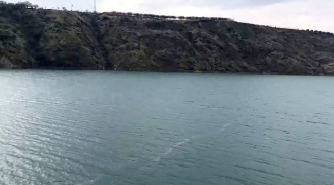 Depremin yüzey kırığının izi, Karakaya Baraj Gölü&#039;nde görüldü