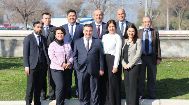 Ekonomi muhabirleri seçime gidiyor