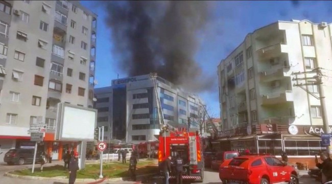 Paniğe yol açan hastane yangını söndürüldü