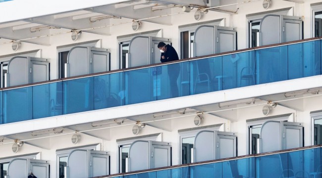 Japonya'da karantina altındaki gemide 70 yolcuda daha koronavirüs tespit edildi