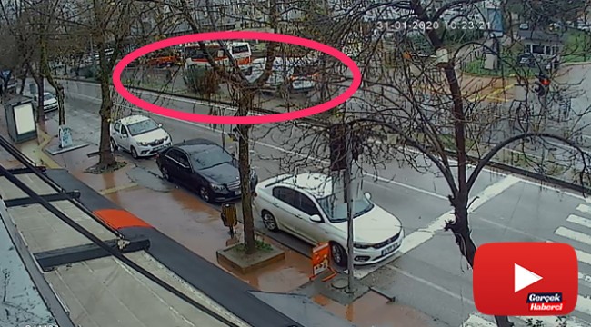 Minibüsün yaşlı kadına çarparak ölümüne sebep olan kaza güvenlik kamerasında