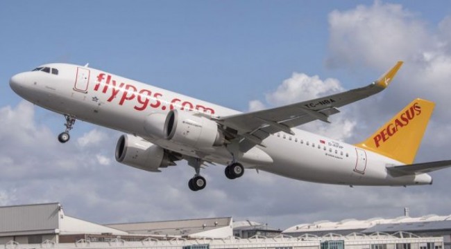 Pegasus uçağında yangın paniği