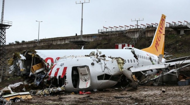 Sabiha Gökçen'de pistten çıkan Pegasus uçağının kaptan pilotu adliyeye sevk edildi