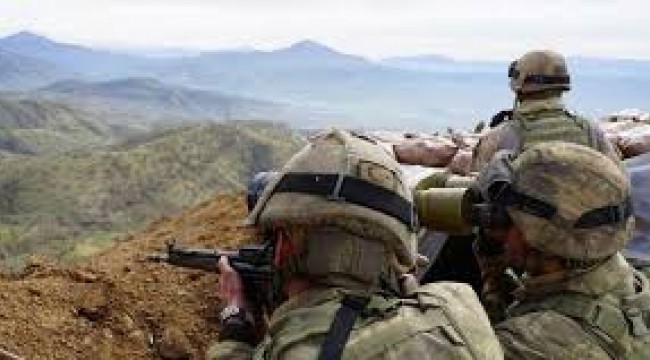 4 terörist ikna yoluyla, 1 terörist de kaçarak Şırnak'ta teslim oldu