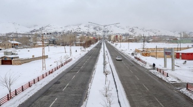 Başkale’deki depremzedelere çelik konstrüksiyon müjdesi