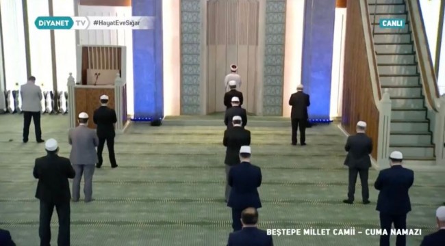 Beştepe Camisi'nde cuma namazı kılındı