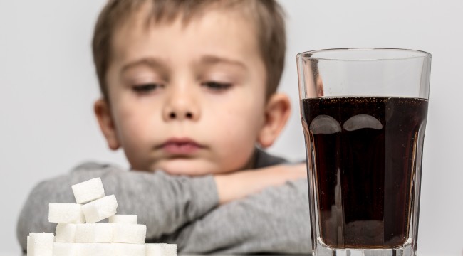 "Ekran bağımlılığı obeziteyi tetikliyor"