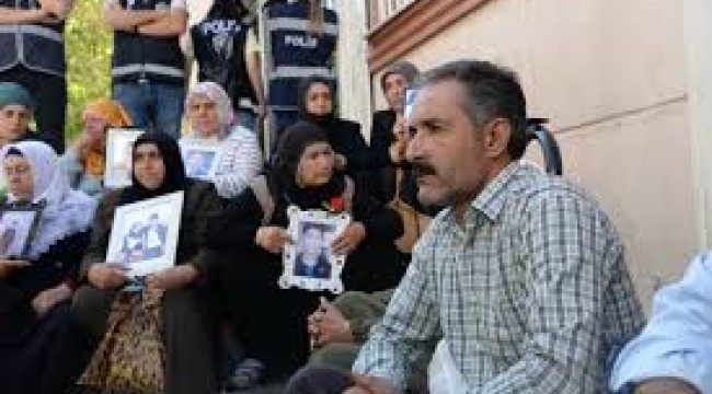Evlat nöbeti"nde iki aile daha evladı ile buluşacak