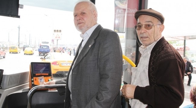 İBB Başkanı İmamoğlu’ndan yaşlılara uyarı: Toplu ulaşım oranınız hâlâ yüksek görünüyor, lütfen toplu alanlardan uzak durun