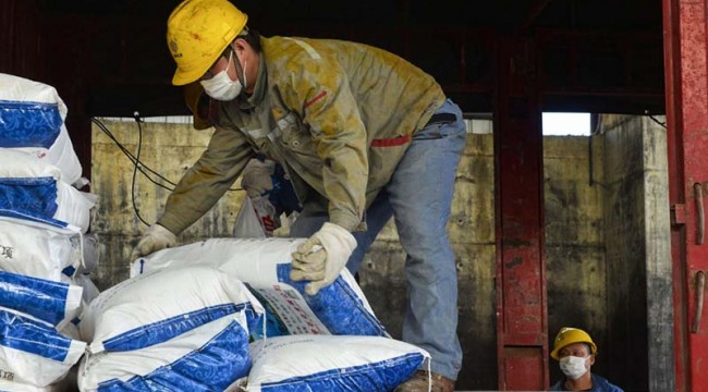 İnşaat İş Sendikası: Firmalar, işçilere Koronavirüs kaynaklı hastalık ya da ölümden sorumlu olmayacakları yönünde taahhütname imzalatıyor