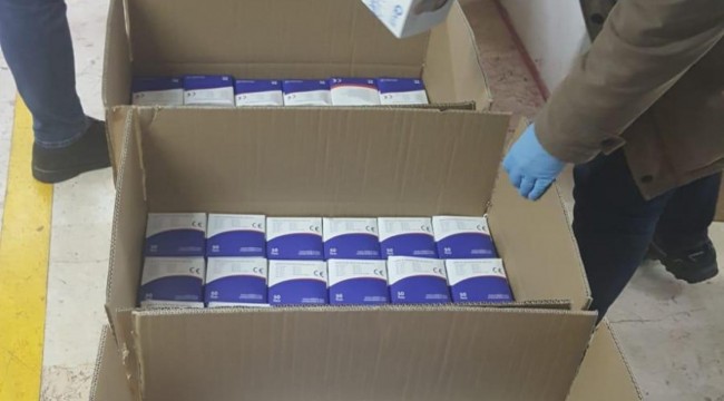 İstanbul'da kaçak üretilen 25 bin maskeye el konuldu