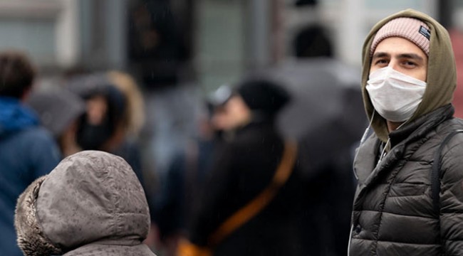 KKTC’de korona salgını nedeniyle turistler ülkelerine gönderiliyor