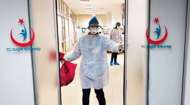 Sağlıkçılar, Koronavirüs genelgesinin yeniden gözden geçirilmesini talep etti; "İnsani yaşam koşulları dikkate alınmalı"