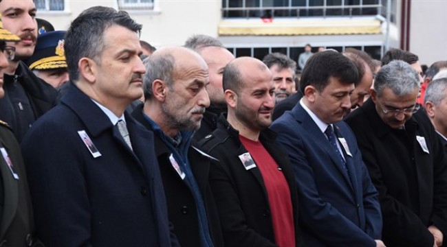 Şehit Ağabeyi "Ölmesin artık kimse, dur deyin artık"